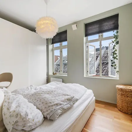 2-bedroom Close To Everything